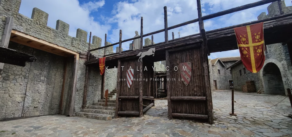 Istanbul Tour: Daily Ertugrul Ghazi and Osman Ghazi Movie Studios Tour in Bozdag Film Studios