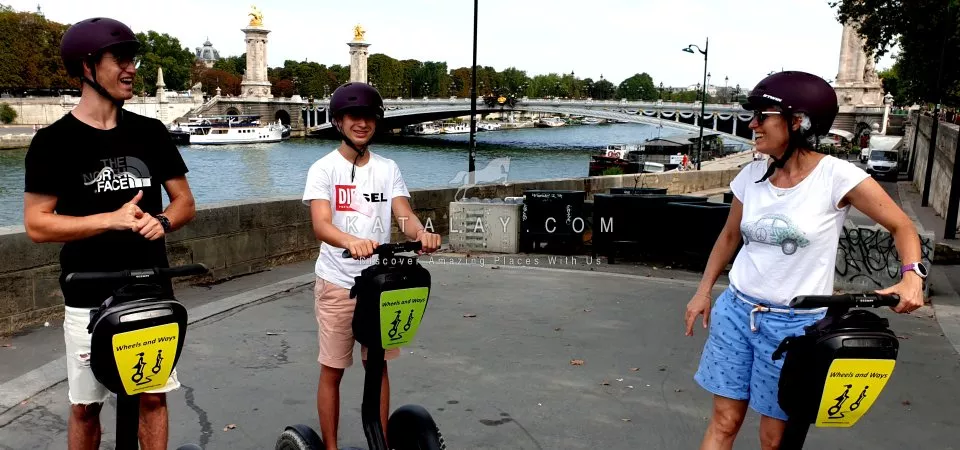 Paris Tour: Half Day Guided City Sightseeing Tour With Segway
