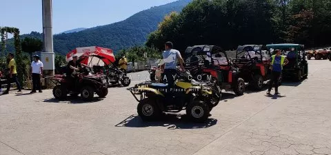 马苏基耶旅游团